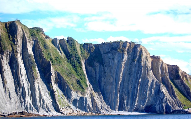 Spanish Basque coast: where Ocean and mountains become one! Guided walking