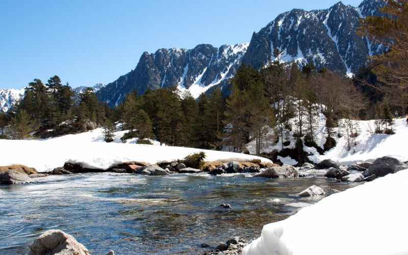 Cauterets-Gavarnie : the gem of Central Pyrenees and UNESCO World Heritage, with snowshoes