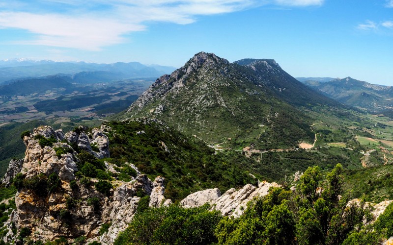 Cathare Country and its major sites : from Carcassonne to Foix