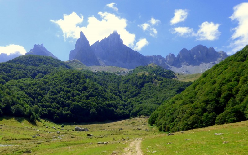 Vallée d'Aspe et Pic du Midi d'Ossau : Dolomites et Volcan des Pyrénées