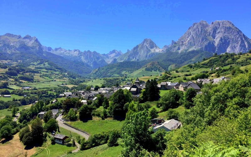 Vallée d'Aspe et Pic du Midi d'Ossau : Dolomites et Volcan des Pyrénées