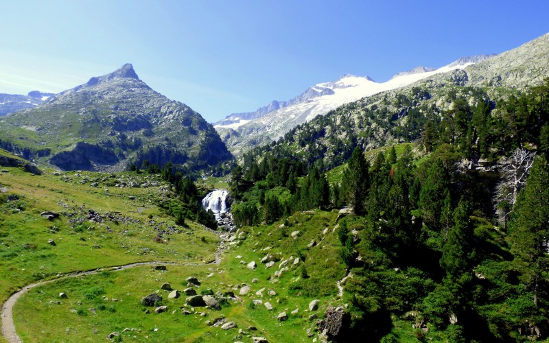 Tour de l'Aneto et Encantats : Du toit des Pyrénées au pays des 1000 lacs