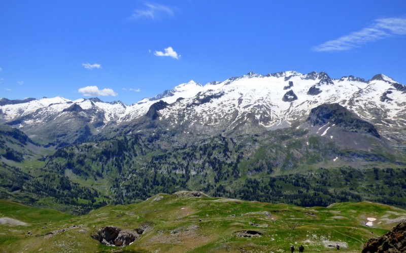 Tour de l'Aneto et Encantats : Du toit des Pyrénées au pays des 1000 lacs