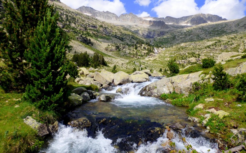 Tour de l'Aneto et Encantats : Du toit des Pyrénées au pays des 1000 lacs