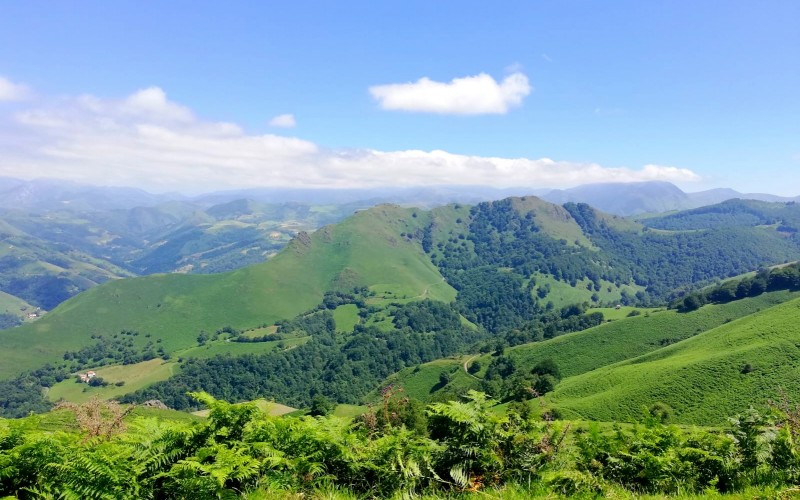 Traversée du Pays Basque à vélo : des montagnes à l'Océan