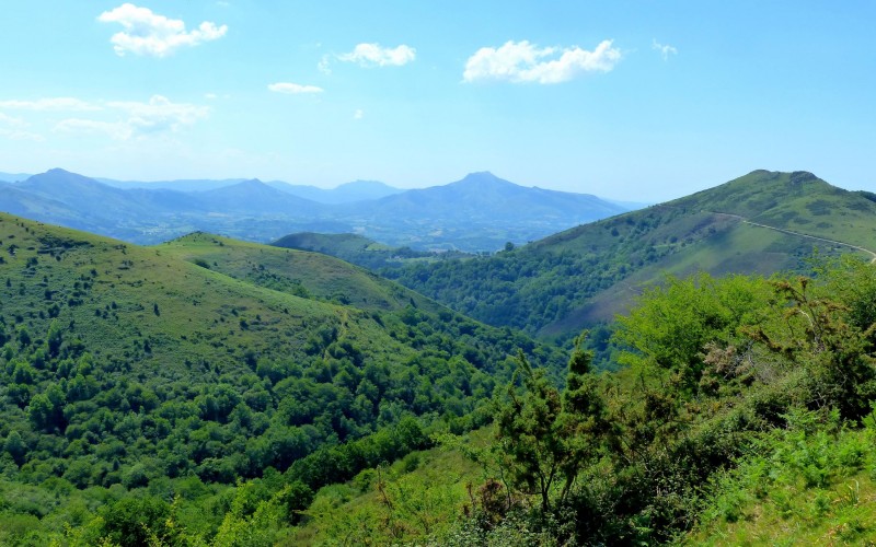 Traversée du Pays Basque à vélo : des montagnes à l'Océan